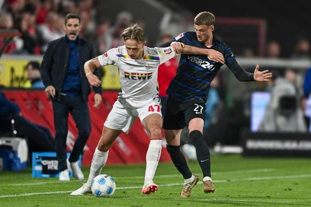 from left in duel Mathias Olesen Koeln 47 Mickael Cuisance Hertha 27 05 04 2025 Soccer 1 FC Koeln vs Hertha BSC, Rheinenergiestadion, Koeln, DFB DFL REGULATIONS PROHIBIT ANY USE OF PHOTOGRAPHS AS IMAGE SEQUENCES AND OR QUASI VIDEO Copyright: xpepphotox xHorstxMauelshagenx pep00321, pep_20250405_hm_15987