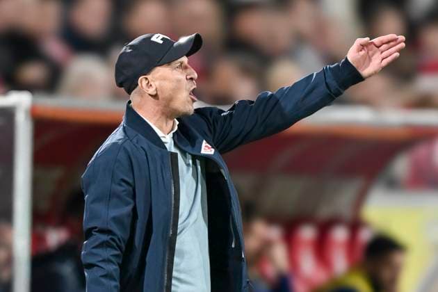 Gerhard Struber Koeln Coach Gesture Gestured 05 04 2025 Soccer 1 FC Koeln vs Hertha BSC, Rheinenergiestadion, Koeln, DFB DFL REGULATIONS PROHIBIT ANY USE OF PHOTOGRAPHS AS IMAGE SEQUENCES AND OR QUASI VIDEO Copyright: xpepphotox xHorstxMauelshagenx pep00321, pep_20250405_hm_16047