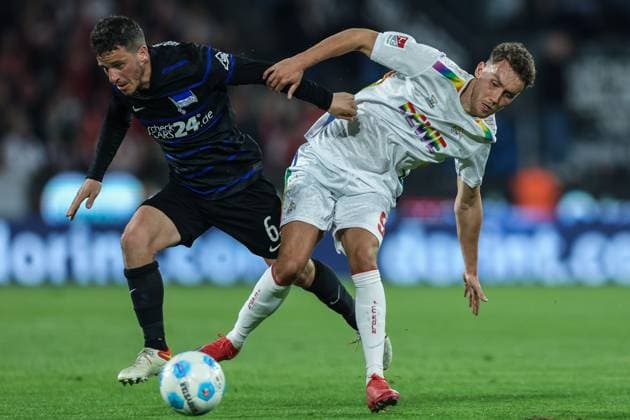 Soccer 2 Bundesliga 28 Matchday 1 FC Köln Hertha BSC Berlin on 05 04 2025 at RheinEnergieStadion in Cologne Diego Demme Berlin , left Luca Waldschmidt Köln , right DFL regulations prohibit any use of photographs as image sequences and or quasi video xJRx