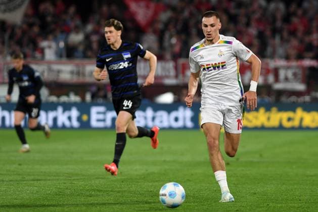 Tim Lemperle 1 FC Koeln in action, on the ball, single action during the 2 Bundesliga match between 1 FC Köln and Hertha BSC Berlin at RheinEnergieStadion on April 05, 2025 in Cologne, Germany Photo by Ralf Treese DeFodi Images Tim Lemperle 1 FC Koeln controls the ball during the 2 Bundesliga match between 1 FC Köln and Hertha BSC Berlin at RheinEnergieStadion on April 5, 2025 in Cologne, Germany Photo by Ralf Treese DeFodi Images DFB DFL REGULATIONS PROHIBIT ANY USE OF PHOTOGRAPHS AS IMAGE SEQUENCES AND OR QUASI VIDEO Photo by Ralf Treese DeFodi Images