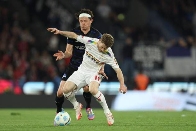 Florian Kainz 1 FC Koeln and Fabian Reese Hertha BSC Berlin battle for the ball during the 2 Bundesliga match between 1 FC Koeln and Hertha BSC Berlin at RheinEnergieStadion on March 05, 2025 in Cologne, Germany, Germany Photo by Oliver Kaelke Defodi Images Florian Kainz 1 FC Koeln and Fabian Reese Hertha BSC Berlin battle for the ball during the 2 Bundesliga match between 1 FC Köln and Hertha BSC Berlin at RheinEnergieStadion on April 5, 2025 in Cologne, Germany Photo by Oliver Kaelke Defodi Images DFB DFL REGULATIONS PROHIBIT ANY USE OF PHOTOGRAPHS AS IMAGE SEQUENCES AND OR QUASI VIDEO Photo by Oliver Kaelke DeFodi Images