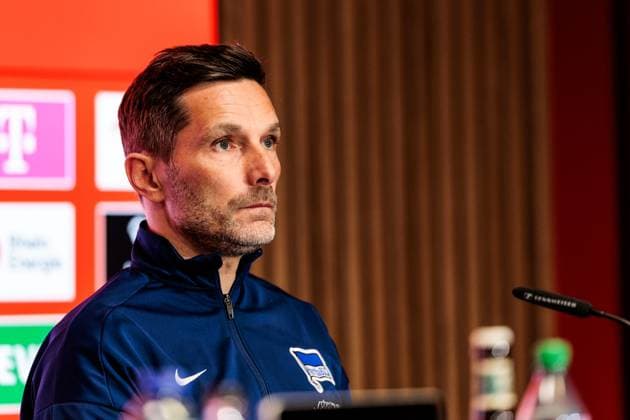 2 Soccer Bundesliga 1 FC Köln Hertha BSC Berlin 05 04 2025 Cristian Fiel Coach Hertha BSC Berlin during the press conference 2 Soccer Bundesliga, 1 FC Köln Hertha BSC Berlin, Cologne, RheinEnergiestadion on 05 04 2025 DFL REGULATIONS PROHIBIT ANY USE OF PHOTOGRAPHS AS IMAGE SEQUENCES AND OR QUASI VIDEO Copyright: xBEAUTIFULxSPORTS Wunderlx