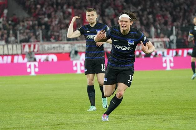 Soccer, 2 BL Season 2024 2025, 1 FC Köln vs Hertha BSC 05 04 2025, Rheinenergiestadion, Cologne Jonjon Kenny, Fabian Reese both Hertha BSC , Goal celebration
