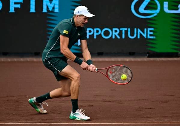 April 5, 2025, Houston, Tx, United States of America: JENSON BROOKSBY during the quarter finals between Tommy Paul (USA) and Jenson Brooksby (USA) in the Men s Clay Court Championships on April 3, 2025 at the River Oaks Country Club in Houston, Texas. Houston United States of America - ZUMAw132 20250405_zap_w132_052 Copyright: xTomxWalkox