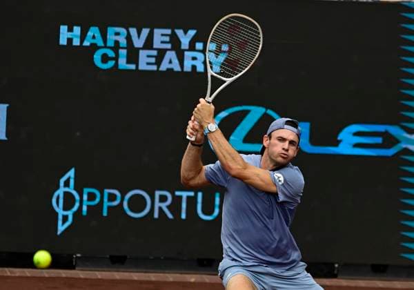 April 5, 2025, Houston, Tx, United States of America: TOMMY PAUL during the quarter finals between Tommy Paul (USA) and Jenson Brooksby (USA) in the Men s Clay Court Championships on April 3, 2025 at the River Oaks Country Club in Houston, Texas. Houston United States of America - ZUMAw132 20250405_zap_w132_059 Copyright: xTomxWalkox