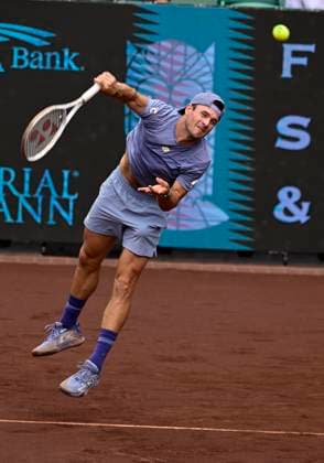 April 5, 2025, Houston, Tx, United States of America: TOMMY PAUL during the quarter finals between Tommy Paul (USA) and Jenson Brooksby (USA) in the Men s Clay Court Championships on April 3, 2025 at the River Oaks Country Club in Houston, Texas. Houston United States of America - ZUMAw132 20250405_zap_w132_068 Copyright: xTomxWalkox