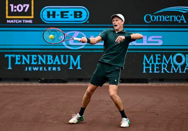 April 5, 2025, Houston, Tx, United States of America: JENSON BROOKSBY during the quarter finals between Tommy Paul (USA) and Jenson Brooksby (USA) in the Men s Clay Court Championships on April 3, 2025 at the River Oaks Country Club in Houston, Texas. Houston United States of America - ZUMAw132 20250405_zap_w132_073 Copyright: xTomxWalkox