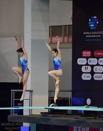 (250406) -- GUADALAJARA, April 6, 2025 -- Chen Yiwen (L) Chang Yani of China compete during the women s 3m synchronized final at the World Aquatics Diving World Cup 2025 in Guadalajara, Jalisco, Mexico, on April 5, 2025. (Photo by Xinhua) (SP)MEXICO-JALISCO-GUADALAJARA-DIVING-WORLD CUP-WOMEN S 3M SYNCHRONIZED-FINAL AlejandroxAcosta 