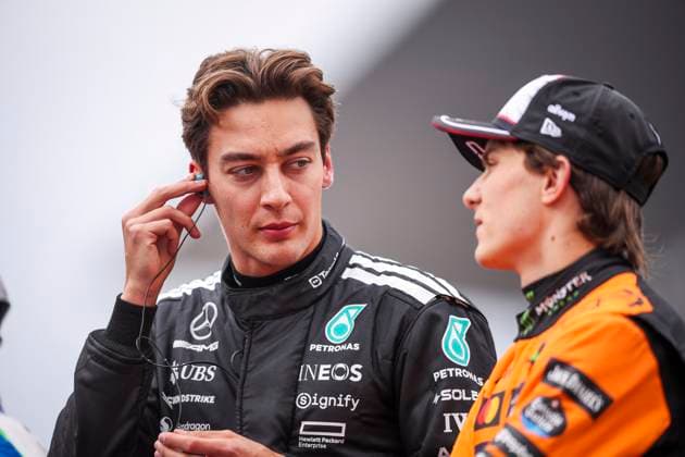 F1 - JAPANESE GRAND PRIX 2025 RUSSELL George (gbr), Mercedes AMG F1 Team W16, PIASTRI Oscar (aus), McLaren F1 Team MCL39, portrait during the Formula 1 Lenovo Japanese Grand Prix 2025, 3rd round of the 2025 FIA Formula One World Championship, WM, Weltmeisterschaft from April 4 to 6, 2025 on the Suzuka Circuit, in Suzuka, Japan - SuzukaJapan Copyright: xEricxAlonsox