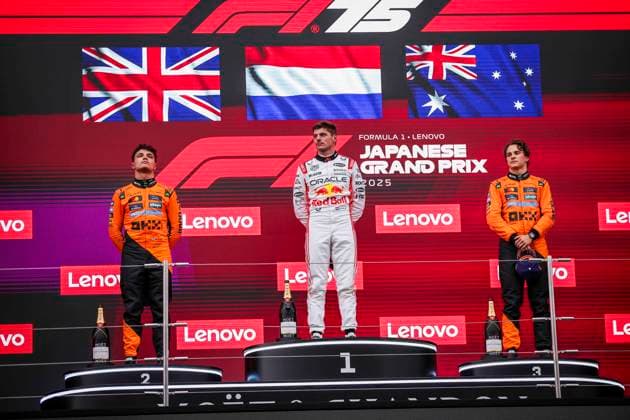 F1 - JAPANESE GRAND PRIX 2025 VERSTAPPEN Max (ned), Red Bull Racing RB21, NORRIS Lando (gbr), McLaren F1 Team MCL39, PIASTRI Oscar (aus), McLaren F1 Team MCL39, portrait, podium during the Formula 1 Lenovo Japanese Grand Prix 2025, 3rd round of the 2025 FIA Formula One World Championship, WM, Weltmeisterschaft from April 4 to 6, 2025 on the Suzuka Circuit, in Suzuka, Japan - SuzukaJapan Copyright: xEricxAlonsox
