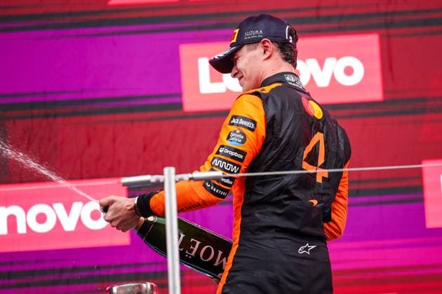 F1 - JAPANESE GRAND PRIX 2025 NORRIS Lando (gbr), McLaren F1 Team MCL39, portrait podium celebration during the Formula 1 Lenovo Japanese Grand Prix 2025, 3rd round of the 2025 FIA Formula One World Championship, WM, Weltmeisterschaft from April 4 to 6, 2025 on the Suzuka Circuit, in Suzuka, Japan - SuzukaJapan  Copyright: xEricxAlonsox