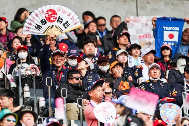 F1 Grand Prix Of Japan Fans support Yuki Tsunoda on the grandstand before the F1 Grand Prix of Japan at Suzuka Circuit in Suzuka, Japan, on April 6, 2025. Suzuka Mie Japan  Copyright: xPaddockerx originalFilename:paddocker-f1grandp250406_npcdY.jpg