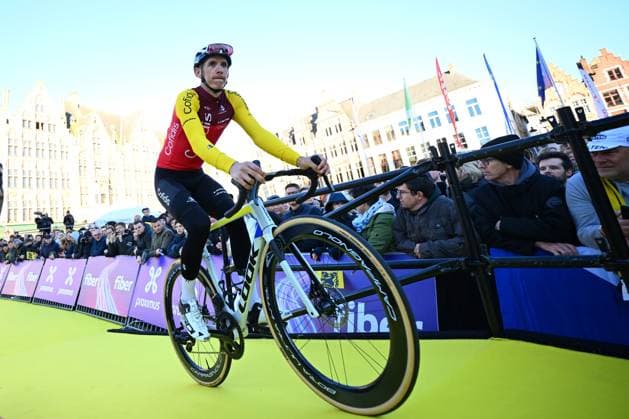 Ronde van Vlaanderen 2025 - Men Elite OUDENAARDE, BELGIUM - APRIL 06 : Teuns Dylan (BEL) of Cofidis pictured during the 109th edition of the Ronde van Vlaanderen, an UCI World Tour cycling race for Men Elite with start in Bruges and finish in Oudenaarde after 268,9 km on April 6, 2025 in Oudenaarde, Belgium, 06 04 2025 Oudenaarde Belgium  Copyright: xTomasxSiskx