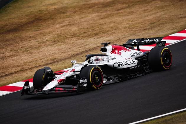 F1 - JAPANESE GRAND PRIX 2025 01 VERSTAPPEN Max (nld), Red Bull Racing RB21, action during the Formula 1 Lenovo Japanese Grand Prix 2025, 3rd round of the 2025 FIA Formula One World Championship, WM, Weltmeisterschaft from April 4 to 6, 2025 on the Suzuka Circuit, in Suzuka, Japan - SuzukaJapan  Copyright: xEricxAlonsox