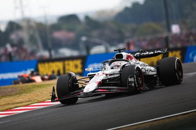 F1 - JAPANESE GRAND PRIX 2025 01 VERSTAPPEN Max (nld), Red Bull Racing RB21, action during the Formula 1 Lenovo Japanese Grand Prix 2025, 3rd round of the 2025 FIA Formula One World Championship, WM, Weltmeisterschaft from April 4 to 6, 2025 on the Suzuka Circuit, in Suzuka, Japan - SuzukaJapan  Copyright: xEricxAlonsox