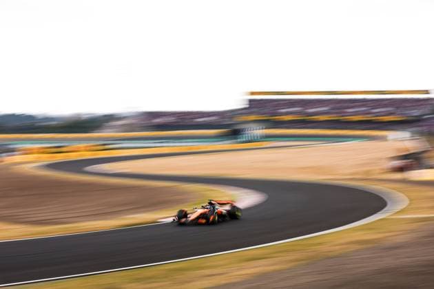 F1 - JAPANESE GRAND PRIX 2025 81 PIASTRI Oscar (aus), McLaren F1 Team MCL39, action during the Formula 1 Lenovo Japanese Grand Prix 2025, 3rd round of the 2025 FIA Formula One World Championship, WM, Weltmeisterschaft from April 4 to 6, 2025 on the Suzuka Circuit, in Suzuka, Japan - SuzukaJapan  Copyright: xEricxAlonsox