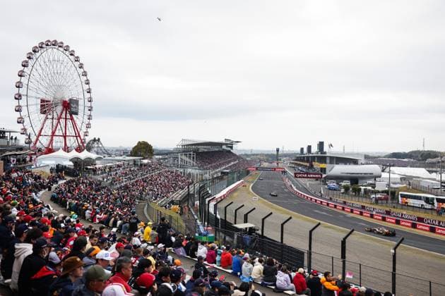(250406) -- SUZUKA, April 6, 2025 -- Spectators watch the the Formula One Japanese Grand Prix 2025 at the Suzuka Circuit in Suzuka, Japan, April 6, 2025. (Photo by Xinhua) (SP)JAPAN-SUZUKA-F1-GRAND PRIX-RACE QianxJun 