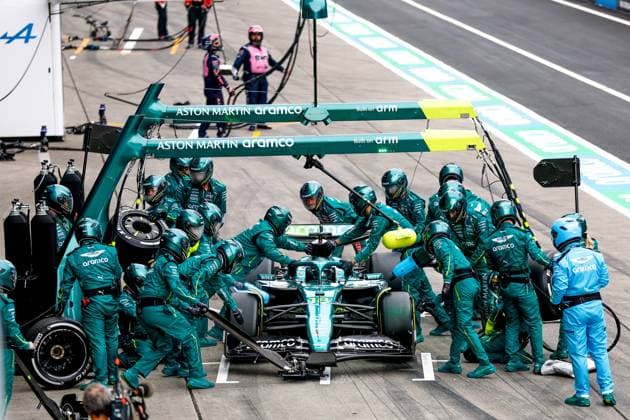 F1 - JAPANESE GRAND PRIX 2025 18 STROLL Lance (can), Aston Martin F1 Team AMR25, action during the Formula 1 Lenovo Japanese Grand Prix 2025, 3rd round of the 2025 FIA Formula One World Championship, WM, Weltmeisterschaft from April 4 to 6, 2025 on the Suzuka Circuit, in Suzuka, Japan - SuzukaJapan  Copyright: xDPPIx