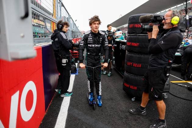 F1 - JAPANESE GRAND PRIX 2025 KIMI ANTONELLI Andrea (ita), Mercedes AMG F1 Team W16, portrait during the Formula 1 Lenovo Japanese Grand Prix 2025, 3rd round of the 2025 FIA Formula One World Championship, WM, Weltmeisterschaft from April 4 to 6, 2025 on the Suzuka Circuit, in Suzuka, Japan - SuzukaJapan  Copyright: xDPPIx