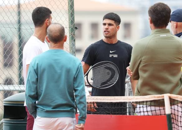 Qualifications Rolex MC Masters PHOTOPQR NICE MATIN Dylan Meiffret ; Monaco ; 06 04 2025 ; Deuxieme jour de qualifications au Rolex Monte-Carlo Masters. ICI : Carlos Alcaraz s entraine avec Novak Djokovic Rolex Monte-Carlo Masters at Monte-Carlo Country Club on April 6, 2025 Monaco France  Copyright: xPHOTOPQR NICExMATIN MAXPPPxDylanxMeiffretx 20250406NIM4306 20250406NIM4306