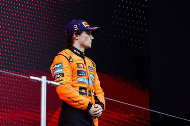 F1 - JAPANESE GRAND PRIX 2025 PIASTRI Oscar (aus), McLaren F1 Team MCL39, portrait during the Formula 1 Lenovo Japanese Grand Prix 2025, 3rd round of the 2025 FIA Formula One World Championship, WM, Weltmeisterschaft from April 4 to 6, 2025 on the Suzuka Circuit, in Suzuka, Japan - SuzukaJapan  Copyright: xFLORENTxGOODENx