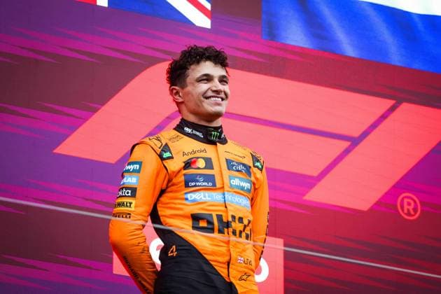 F1 - JAPANESE GRAND PRIX 2025 NORRIS Lando (gbr), McLaren F1 Team MCL39, portrait during the Formula 1 Lenovo Japanese Grand Prix 2025, 3rd round of the 2025 FIA Formula One World Championship, WM, Weltmeisterschaft from April 4 to 6, 2025 on the Suzuka Circuit, in Suzuka, Japan - SuzukaJapan  Copyright: xFLORENTxGOODENx