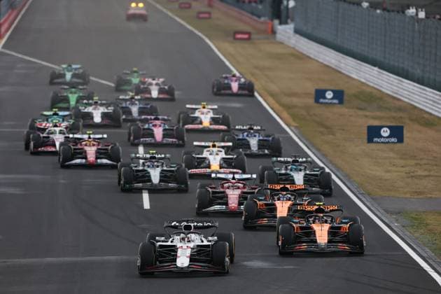 (250406) -- SUZUKA, April 6, 2025 -- Red Bull Racing s Dutch driver Max Verstappen (front, L) and McLaren s British driver Lando Norris (front, R) compete during the Formula One Japanese Grand Prix 2025 at the Suzuka Circuit in Suzuka, Japan, April 6, 2025. (Photo by Xinhua) (SP)JAPAN-SUZUKA-F1-GRAND PRIX-RACE QianxJun 