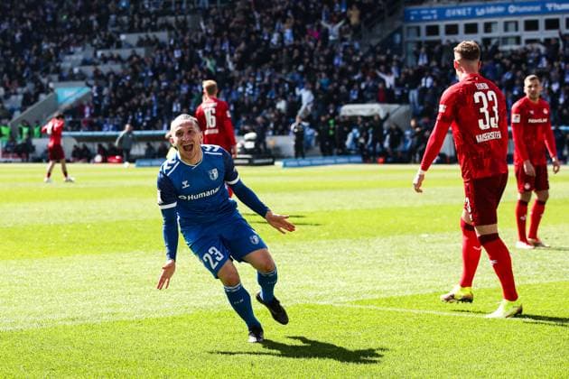 Goal celebration goal scorer Baris Atik 1 FC Magdeburg,23 scores to 1 0 2 Soccer Bundesliga season 2024 2025 1 FC Magdeburg vs 1 FC Kaiserslautern at the Avnet Arena in Magdeburg action,soccer,man,men,Germany,06 04 2025