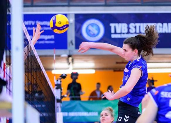 Lucia Varela Allianz MTV Stuttgart, 12 , Attack, Allianz MTV Stuttgart vs Dresdner SC, Volleyball Bundesliga Women, Semifinal Playoff Best 1st of 3 , Season 2024 2025, 06 04 2025 Eibner Pressefoto Andreas Ulmer Allianz MTV Stuttgart vs Dresdner SC, Volleyball Bundesliga Women, Semifinal Playoff Best 1st of 3 , Season 2024 2025, 06 04 2025 Stuttgart Copyright: xEibner-Pressefoto AndreasxUlmerx EP_AUR