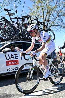 Ronde van Vlaanderen 2025 - Men Elite OUDENAARDE, BELGIUM - APRIL 06 : Pogacar Tadej (SLO) of UAE Team Emirates - XRG pictured during the 109th edition of the Ronde van Vlaanderen, an UCI World Tour cycling race for Men Elite with start in Bruges and finish in Oudenaarde after 268,9 km on April 6, 2025 in Oudenaarde, Belgium, 06 04 2025 ( Motor drive Guy De Vuyst - Oudenaarde Belgium  Copyright: xJanxDexMeuleneirx