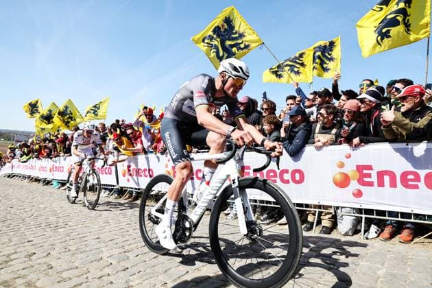 Dutch Mathieu van der Poel of Alpecin-Deceuninck pictured at the Paterberg during the men s race of the Ronde van Vlaanderen Tour des Flandres Tour of Flanders one day cycling race, 268,9km from Brugge to Oudenaarde, Sunday 06 April 2025. DAVIDxPINTENS  x119623513x