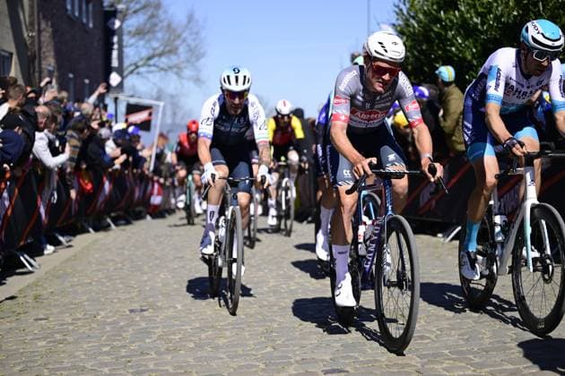 Ronde van Vlaanderen 2025 - Men Elite OUDENAARDE, BELGIUM - APRIL 06 : Dillier Silvan (CHE) of Alpecin-Deceuninck pictured during the 109th edition of the Ronde van Vlaanderen, an UCI World Tour cycling race for Men Elite with start in Bruges and finish in Oudenaarde after 268,9 km on April 6, 2025 in Oudenaarde, Belgium, 06 04 2025 ( Motordriver Guy De Vuyst - Oudenaarde Belgium  Copyright: xNicoxVereeckenx