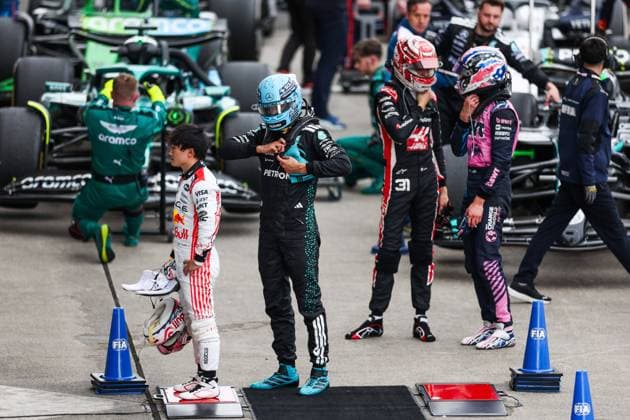 F1 - JAPANESE GRAND PRIX 2025 TSUNODA Yuki (jap), Red Bull Racing RB21, RUSSELL George (gbr), Mercedes AMG F1 Team W16, portrait during the Formula 1 Lenovo Japanese Grand Prix 2025, 3rd round of the 2025 FIA Formula One World Championship, WM, Weltmeisterschaft from April 4 to 6, 2025 on the Suzuka Circuit, in Suzuka, Japan - SuzukaJapan Copyright: xANTONINxVINCENTx