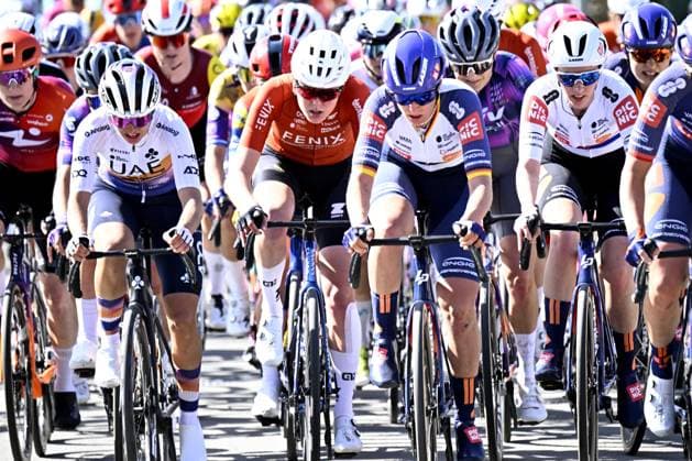 Belgian Julie De Wilde of Fenix-Deceuninck (C) pictured in action during the women s race of the Ronde van Vlaanderen Tour des Flandres Tour of Flanders one day cycling race, 168,8k with start and finish in Oudenaarde, Sunday 06 April 2025. JASPERxJACOBS  x119628388x