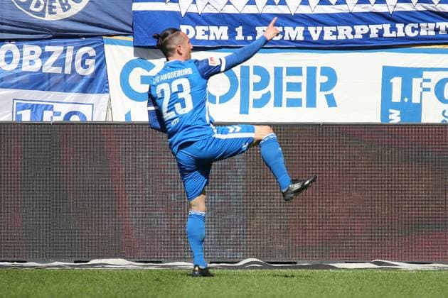 06 04 2025, xmohx, Fußball 2 Bundesliga, 1 FC Magdeburg 1 FC Kaiserslautern v l Torjubel nach dem Tor zum celebrating the goal celebrate 1 0 durch Baris Atik 1 FC Magdeburg DFL DFB REGULATIONS PROHIBIT ANY USE OF PHOTOGRAPHS as IMAGE SEQUENCES and or QUASI VIDEO Magdeburg