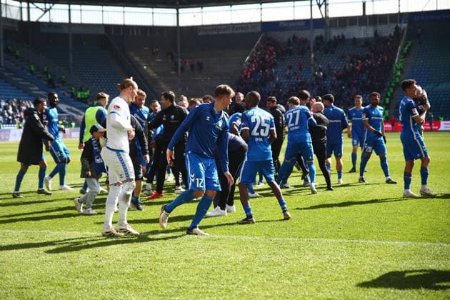 06 04 2025, xmohx, Soccer 2 Bundesliga, 1 FC Magdeburg 1 FC Kaiserslautern v l jubilation, joy about the victory at Magdeburg DFL DFB REGULATIONS PROHIBIT ANY USE OF PHOTOGRAPHS as IMAGE SEQUENCES and or QUASI VIDEO Magdeburg
