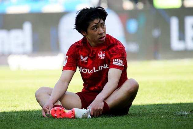 06 04 2025, xmohx, Soccer 2 Bundesliga, 1 FC Magdeburg 1 FC Kaiserslautern v l Daisuke Yokota 1 FC Kaiserslautern Disappointed, sad, frustrated DFL DFB REGULATIONS PROHIBIT ANY USE OF PHOTOGRAPHS as IMAGE SEQUENCES and or QUASI VIDEO Magdeburg