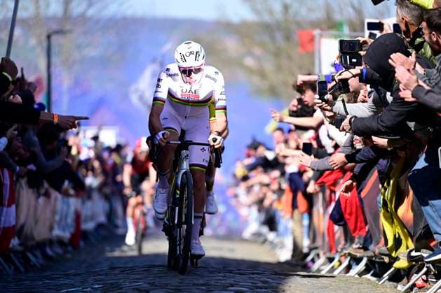 Ronde van Vlaanderen 2025 - Men Elite OUDENAARDE, BELGIUM - APRIL 06 : Pogacar Tadej (SLO) of UAE Team Emirates - XRG pictured during the 109th edition of the Ronde van Vlaanderen, an UCI World Tour cycling race for Men Elite with start in Bruges and finish in Oudenaarde after 268,9 km on April 6, 2025 in Oudenaarde, Belgium, 06 04 2025 ( Motor drive Guy De Vuyst - Oudenaarde Belgium  Copyright: xPeterxDexVoechtx
