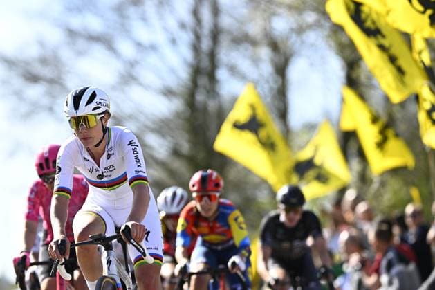 Belgian Lotte Kopecky of SD Worx-Protime pictured in action during the women s race of the Ronde van Vlaanderen Tour des Flandres Tour of Flanders one day cycling race, 168,8k with start and finish in Oudenaarde, Sunday 06 April 2025. JASPERxJACOBS  x119639376x