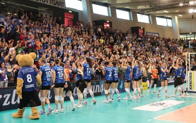 Stuttgart , Volleyball Womens Bundesliga PlayOffs semi-final match 1 , Allianz MTV Stuttgart vs Dresdner SC , Cheering Stuttgart with the fans