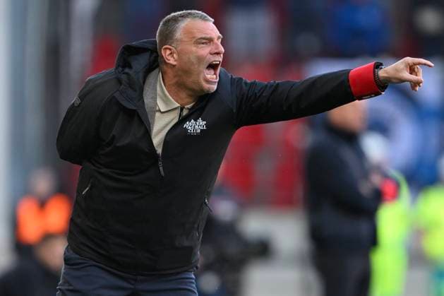 Royal Antwerp FC v Club Brugge - Jupiler Pro League Champions Play-Off DEURNE, BELGIUM - APRIL 06 : Ulderink Andries head coach of Royal Antwerp FC during the Jupiler Pro League Champions Play-Off match between Royal Antwerp FC and Club Brugge on April 6, 2025 in Deurne, Belgium, 06 04 2025 Deurne Belgium  Copyright: xDhax