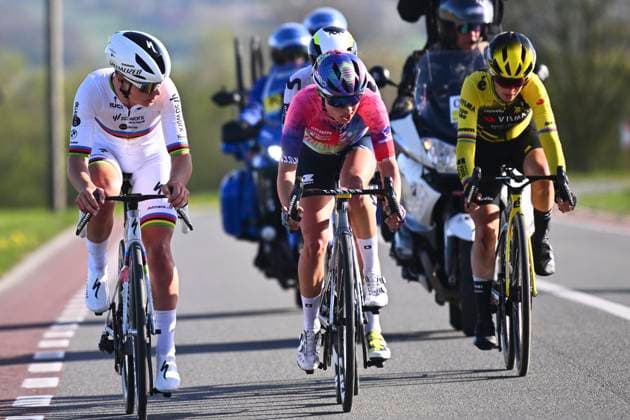 Ronde van Vlaanderen 2025 - Women Elite OUDENAARDE, BELGIUM - APRIL 06 : Kopecky Lotte (BEL) of Team SD Worx - Protime, Niewiadoma Katarzyna (POL) of Canyon SRAM Racing zondacrypto, Lippert Liane (GER) of Movistar Team, Ferrand-Prevot Pauline (FRA) FRA of Team Visma Lease a Bike pictured during the 22th edition of the Ronde van Vlaanderen for Women Elite, an UCI Women s World Tour cycling race organized by Flanders Classics with start and finish in Oudenaarde after 168,8 km on April 6, 2025 in Oudenaarde, Belgium, 06 04 2025 Oudenaarde Belgium  Copyright: xGregoryxVanxGansenx