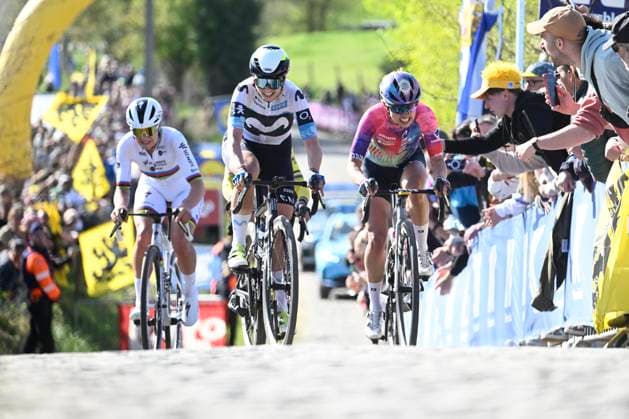 Ronde van Vlaanderen 2025 - Women Elite OUDENAARDE, BELGIUM - APRIL 06 : Kopecky Lotte (BEL) of Team SD Worx - Protime, Lippert Liane of Movistar Team, Niewiadoma Katarzyna of CANYON SRAM zondacrypto pictured during the 22th edition of the Ronde van Vlaanderen for Women Elite, an UCI Women s World Tour cycling race organized by Flanders Classics with start and finish in Oudenaarde after 168,8 km on April 6, 2025 in Oudenaarde, Belgium, 06 04 2025 Oudenaarde Belgium  Copyright: xPeterxDexVoechtx