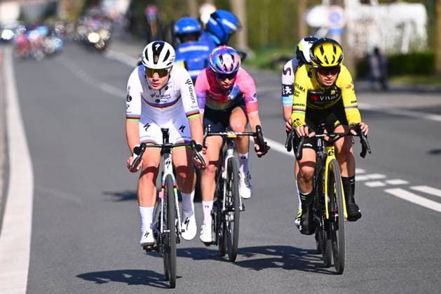 Ronde van Vlaanderen 2025 - Women Elite OUDENAARDE, BELGIUM - APRIL 06 : Kopecky Lotte (BEL) of Team SD Worx - Protime, Niewiadoma Katarzyna (POL) of Canyon SRAM Racing zondacrypto, Lippert Liane (GER) of Movistar Team, Ferrand-Prevot Pauline (FRA) FRA of Team Visma Lease a Bike pictured during the 22th edition of the Ronde van Vlaanderen for Women Elite, an UCI Women s World Tour cycling race organized by Flanders Classics with start and finish in Oudenaarde after 168,8 km on April 6, 2025 in Oudenaarde, Belgium, 06 04 2025 Oudenaarde Belgium  Copyright: xGregoryxVanxGansenx