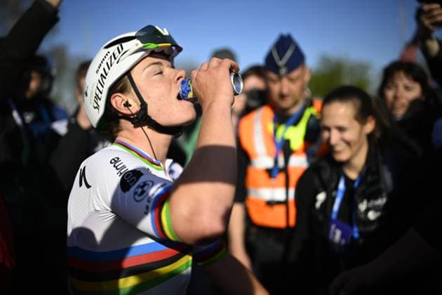 Belgian Lotte Kopecky of SD Worx-Protime celebrates after winning the women s race of the Ronde van Vlaanderen Tour des Flandres Tour of Flanders one day cycling race, 168,8k with start and finish in Oudenaarde, Sunday 06 April 2025. JASPERxJACOBS  x119651324x