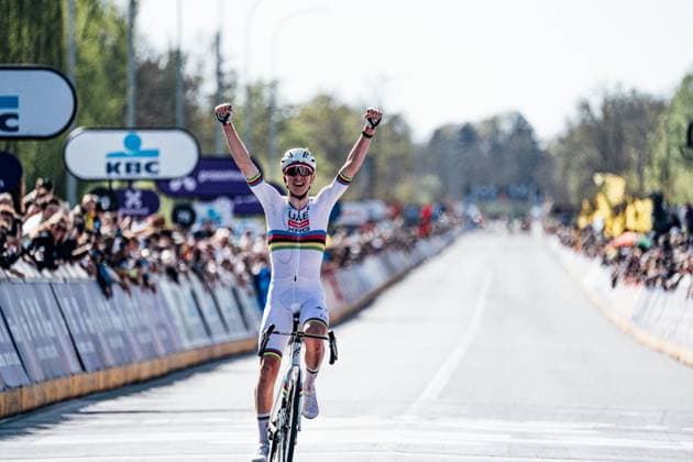 2025 Ronde Van Vlaanderen Picture by Zac Williams SWpix.com - 06 04 2025 - Cycling - 2025 Ronde Van Vlaanderen, Belgium - Tadej Pogacar, UAE Team Emirates XRG, wins the 2025 Ronde Van Vlaanderen. Copyright: x xSWpix.comx(t axPhotographyxHubxLtd)xZacxWilliams SWpix.comx SWP-2645