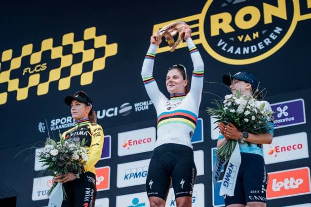 2025 Ronde Van Vlaanderen Picture by Zac Williams SWpix.com - 06 04 2025 - Cycling - 2025 Ronde Van Vlaanderen, Belgium - Lotte Kopecky, SD Worx, wins the 2025 Ronde Van Vlaanderen, Pauline Ferrand Prevot, Visma Lease a Bike, finishes second and Liane Lippert, Team Movistar, finishes third. Copyright: x xSWpix.comx(t axPhotographyxHubxLtd)xZacxWilliams SWpix.comx SWP-2645