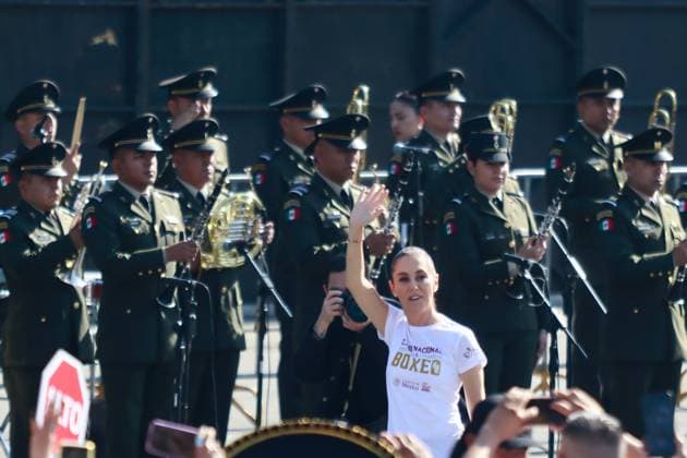 April 6, 2025, Mexico City, Ciudad de Mexico, Mexico: MexicoÃ¢â‚¬â ¢s President, Claudia Sheinbaum Pardo, attends the National Boxing Class at main square Zocalo. on April 6, 2025 in Mexico City, Mexico. Mexico City Mexico - ZUMAe321 20250406_zsa_e321_005 Copyright: xCarlosxSantiagox