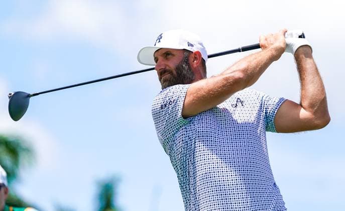 April 6, 2025, Doral, Florida, USA: Dustin Johnson, captin of 4Aces GC, tees off the 8th hole during the final round of LIV Golf Miami at Trump National Doral. Doral USA - ZUMAw109 20250406_fap_w109_020 Copyright: xDebbyxWongx