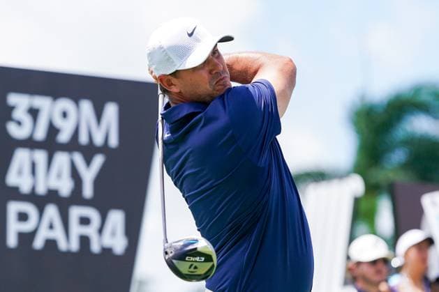 April 6, 2025, Doral, Florida, USA: Brooks Koepka, captain of Smash GC, tees off the 5th hole during the final round of LIV Golf Miami at Trump National Doral. Doral USA - ZUMAw109 20250406_fap_w109_017 Copyright: xDebbyxWongx